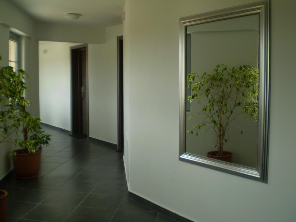 Athena Hotel Milopotamos  Exterior photo