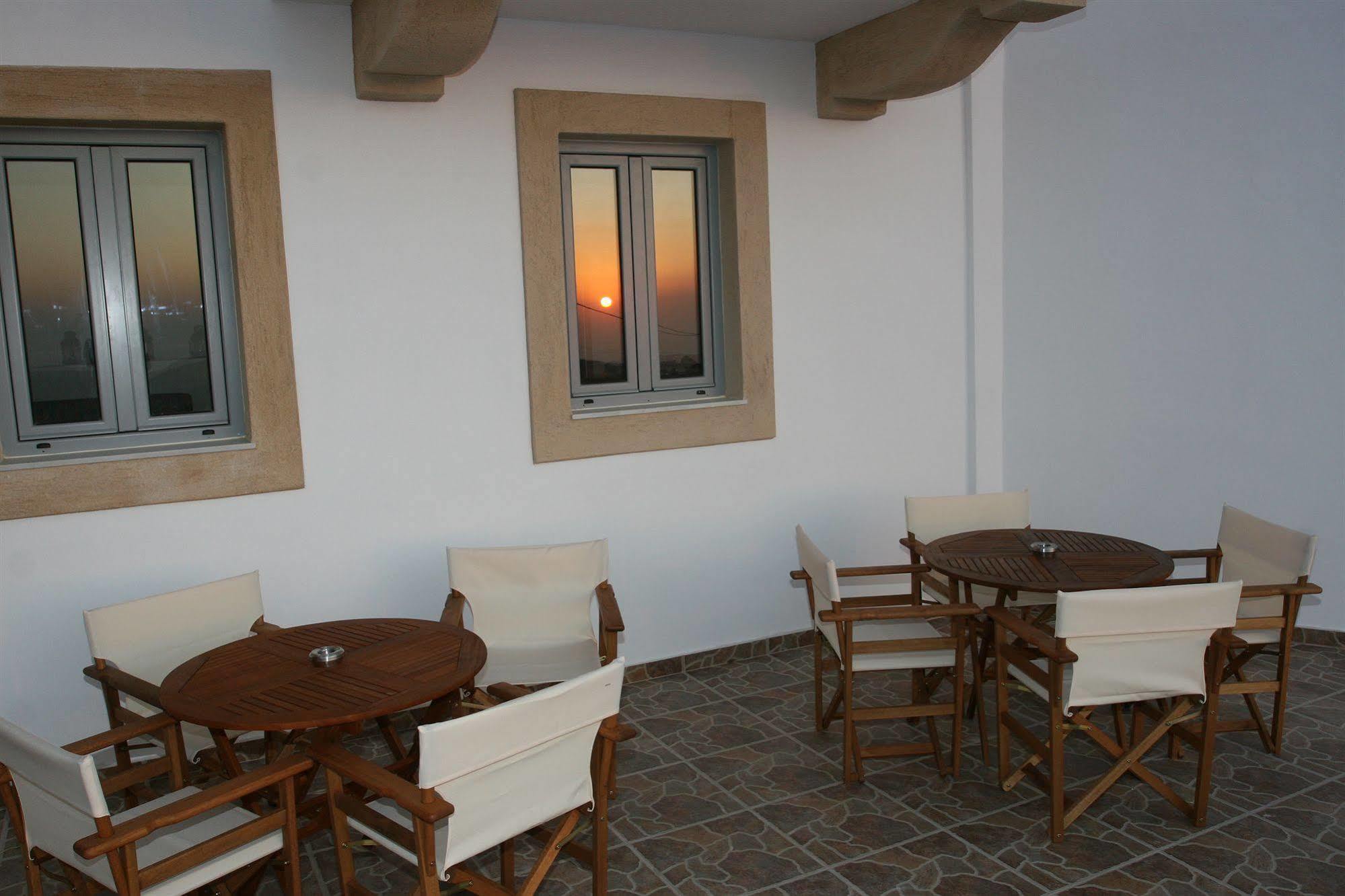 Athena Hotel Milopotamos  Exterior photo